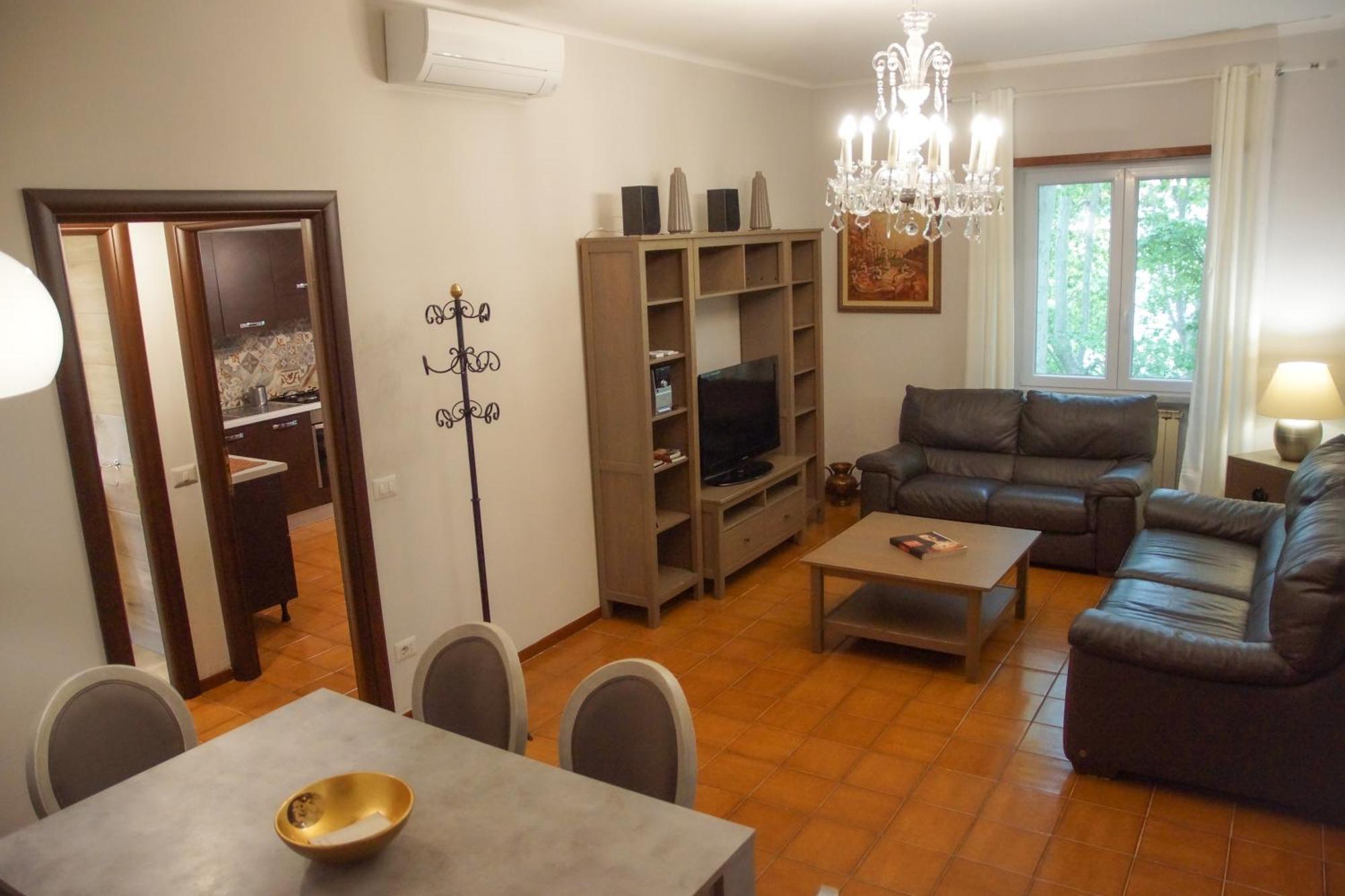 Family'S Apartment Trastevere Rome Exterior photo